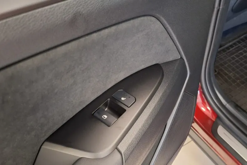 Kia Sportage din 2025 cu 5 km - oferta KIA207272 - foto 13