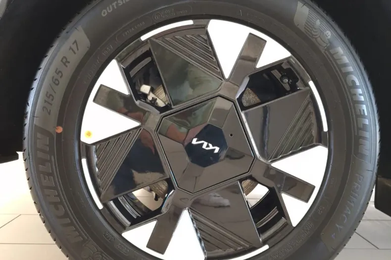 Kia Sportage din 2025 cu 5 km - oferta KIA207273 - foto 16