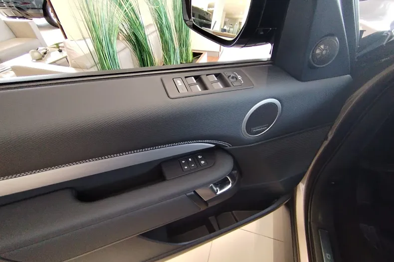 Land Rover Discovery din 2025 cu 600 km - oferta LAN207281 - foto 5