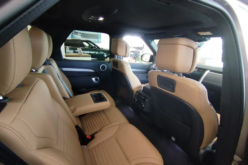 Land Rover Discovery din 2025 cu 600 km - oferta LAN207281 - foto 12