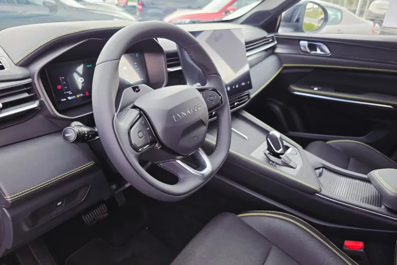 Lynk & Co 01 din 2025 cu 50 km - oferta LYN207286 - foto 4