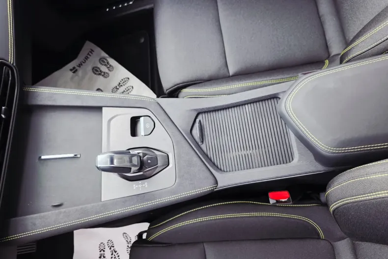 Lynk & Co 01 din 2025 cu 50 km - oferta LYN207286 - foto 10