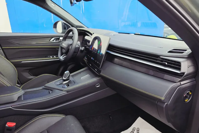 Lynk & Co 01 din 2025 cu 50 km - oferta LYN207286 - foto 17