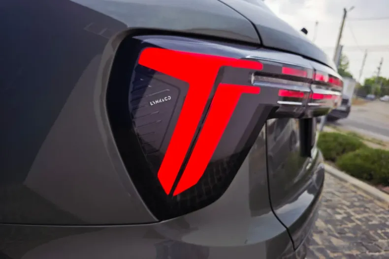 Lynk & Co 01 din 2025 cu 50 km - oferta LYN207286 - foto 26