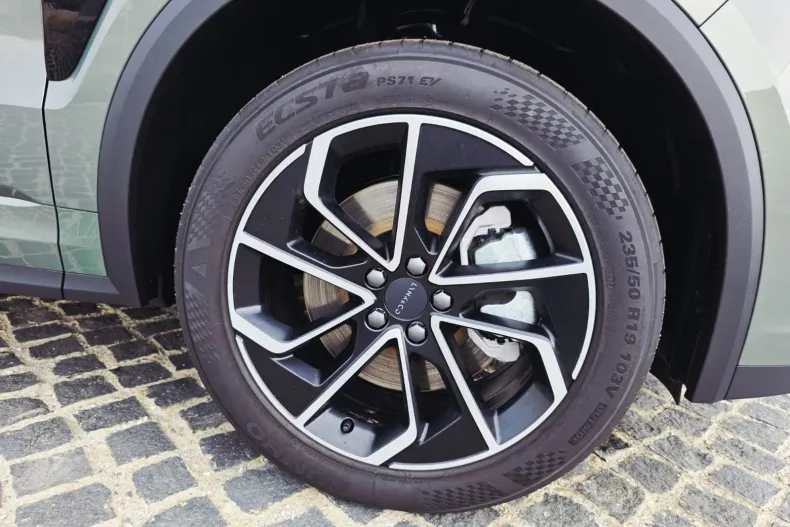 Lynk & Co 01 din 2025 cu 50 km - oferta LYN207286 - foto 31