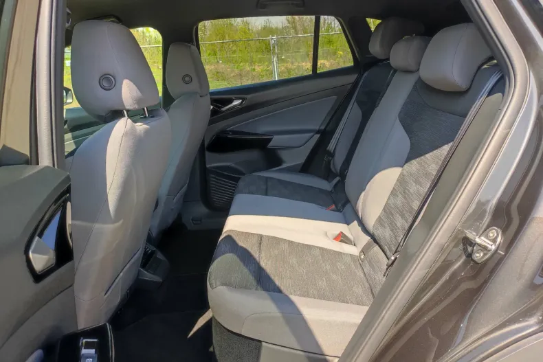 Volkswagen ID.4 din 2021 cu 77.439 km - oferta VOL207288 - foto 13