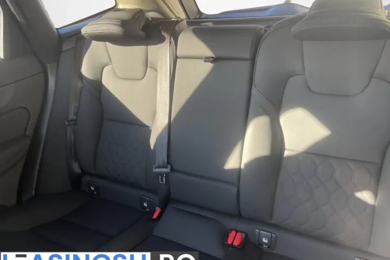 Volvo XC60 din 2025 cu 1 km - oferta VOL207289 - foto 12