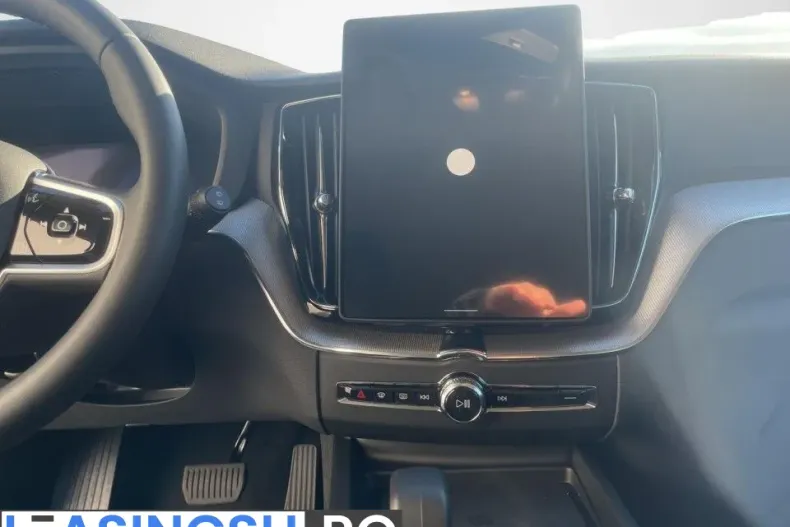 Volvo XC60 din 2025 cu 1 km - oferta VOL207289 - foto 14