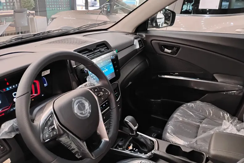 Ssangyong Tivoli din 2024 cu 2 km - oferta SSA207290 - foto 10