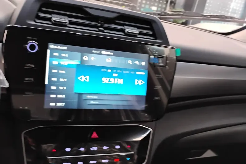 Ssangyong Tivoli din 2024 cu 2 km - oferta SSA207290 - foto 27