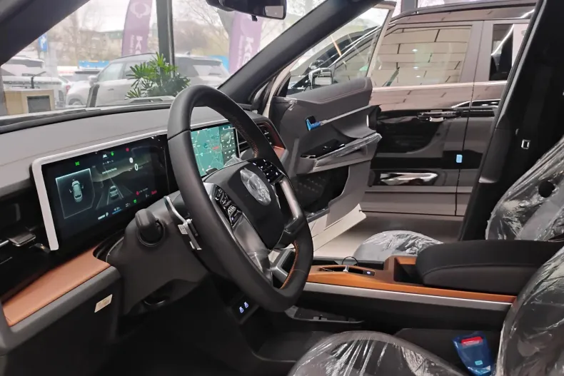 KGM Torres EVX din 2025 cu 2 km - oferta KGM207291 - foto 4