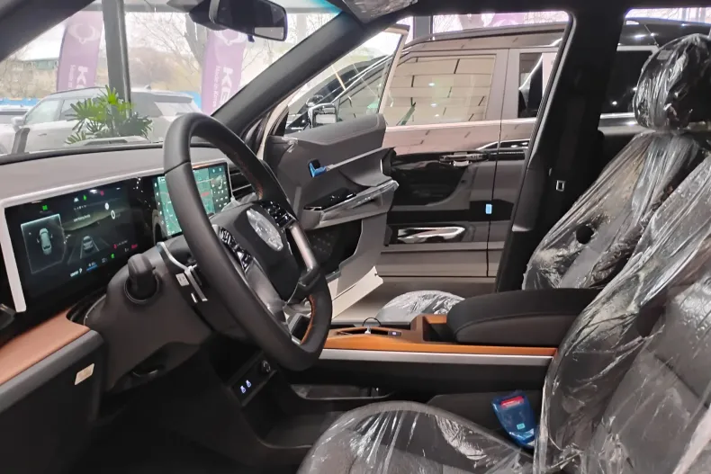 KGM Torres EVX din 2025 cu 2 km - oferta KGM207291 - foto 15