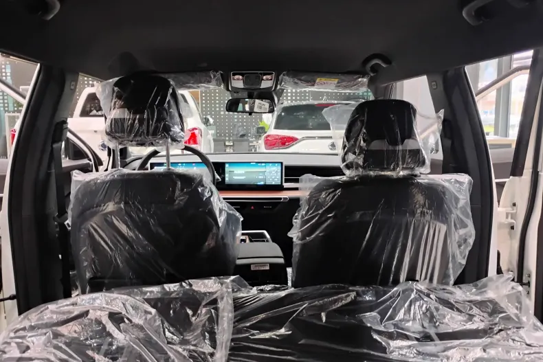 KGM Torres EVX din 2025 cu 2 km - oferta KGM207291 - foto 19