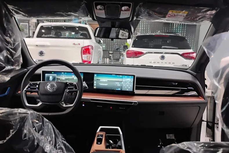 KGM Torres EVX din 2025 cu 2 km - oferta KGM207291 - foto 28