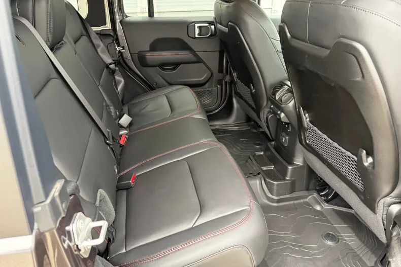 Jeep Wrangler din 2025 cu 7.526 km - oferta JEE207295 - foto 9