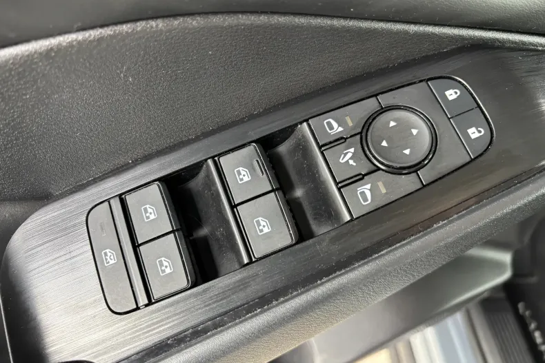 Nissan Qashqai din 2023 cu 61.000 km - oferta NIS207296 - foto 21