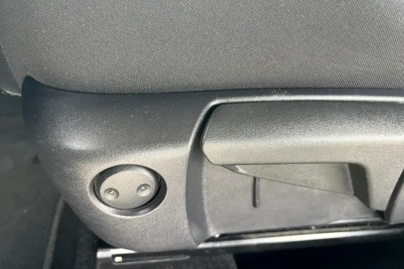 Nissan Qashqai din 2023 cu 61.000 km - oferta NIS207296 - foto 23