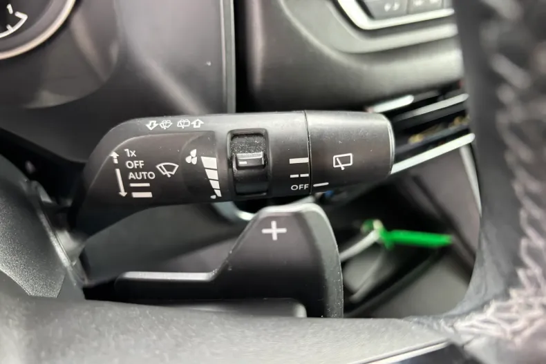 Nissan Qashqai din 2023 cu 61.000 km - oferta NIS207296 - foto 25