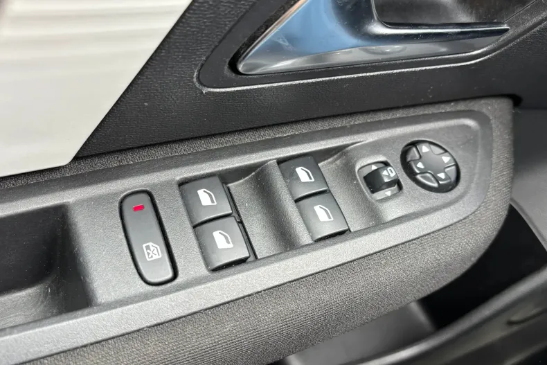 Citroën C4 din 2021 cu 156.000 km - oferta CIT207298 - foto 19