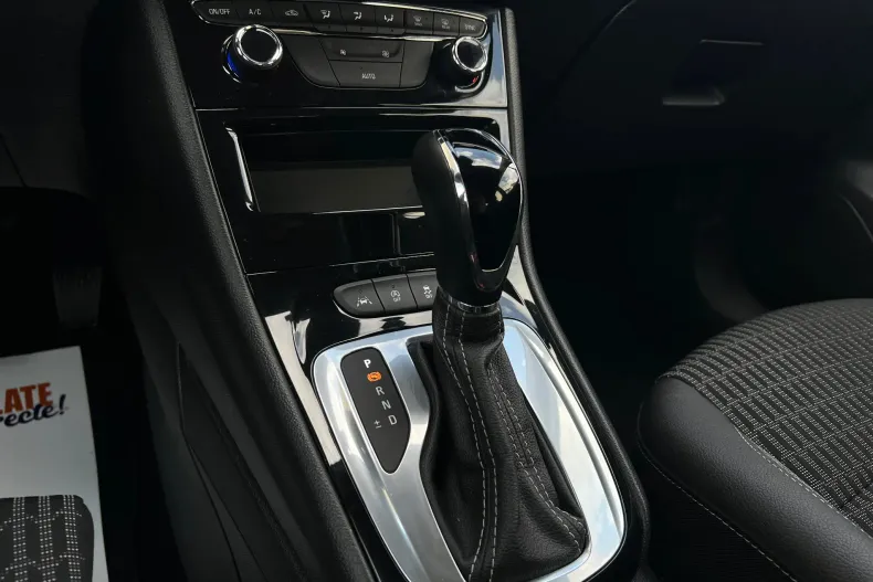 Opel Astra din 2020 cu 142.000 km - oferta OPE207309 - foto 10