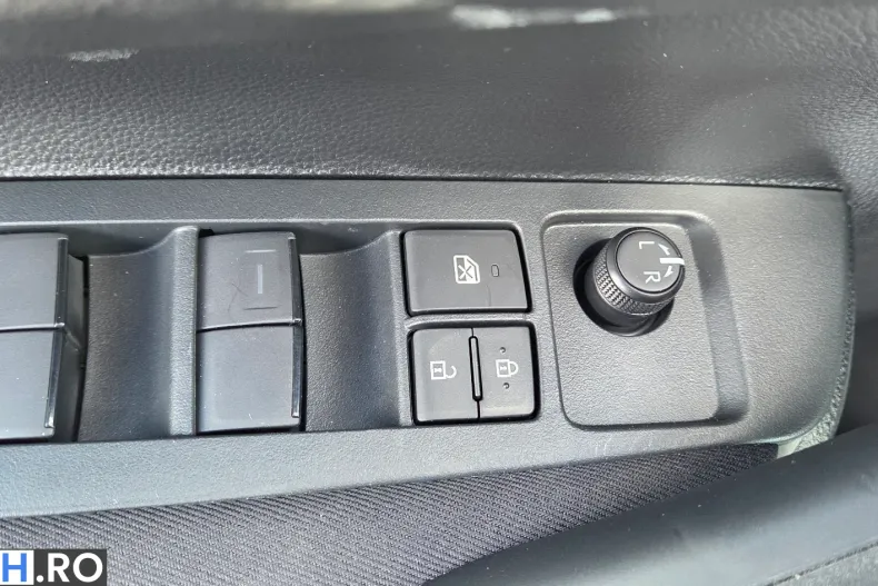 Toyota Corolla din 2026 cu 10 km - oferta TOY207313 - foto 17