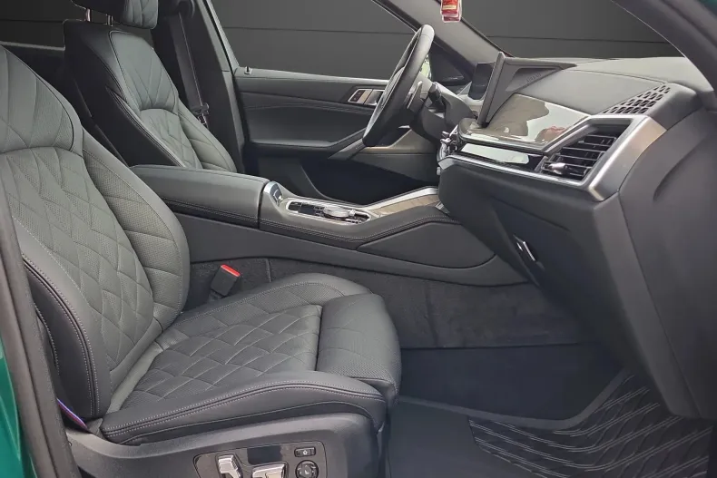 BMW X6 M (Seria X) din 2024 cu 32.800 km - oferta BMW207315 - foto 19