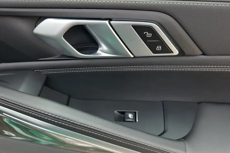 BMW X6 M (Seria X) din 2024 cu 32.800 km - oferta BMW207315 - foto 20