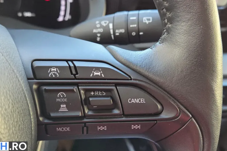 Toyota Yaris din 2025 cu 10.000 km - oferta TOY207316 - foto 26