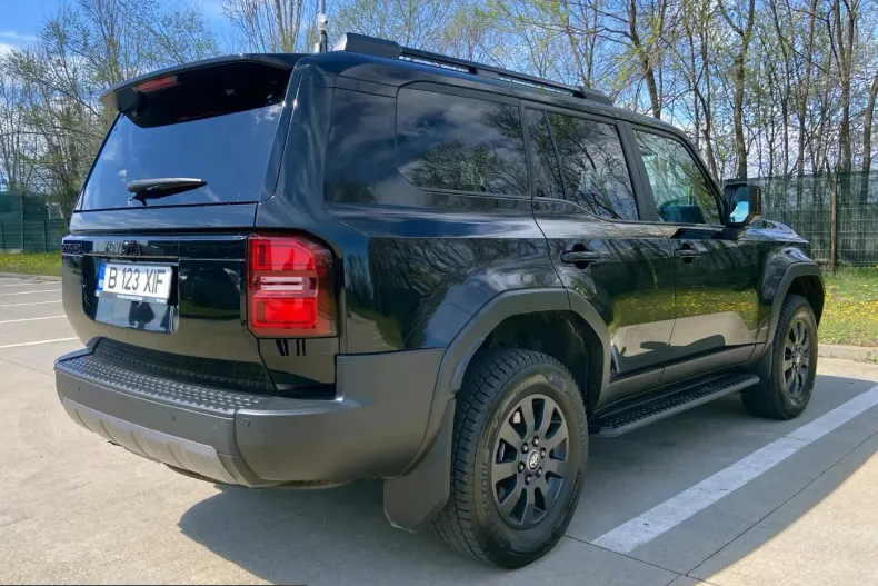 Toyota Land Cruiser din 2025 cu 18.516 km - oferta TOY207318 - foto 8