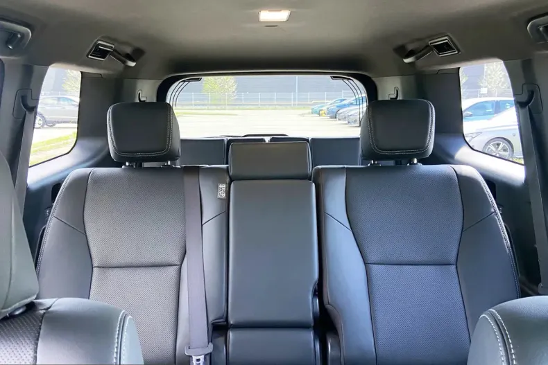 Toyota Land Cruiser din 2025 cu 18.516 km - oferta TOY207318 - foto 20