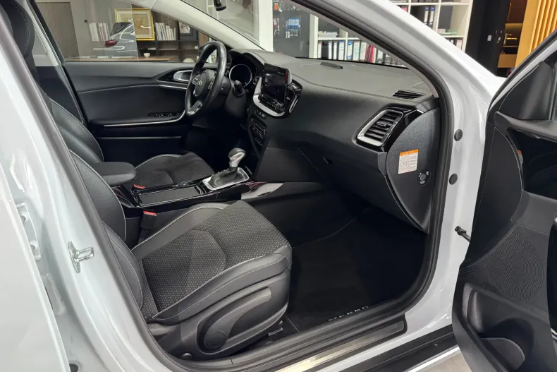 Kia XCeed din 2021 cu 52.294 km - oferta KIA207322 - foto 12