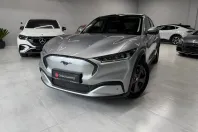 Ford Mustang Mach-E din 2022 cu 54.943 km - oferta FOR207324 - foto 1