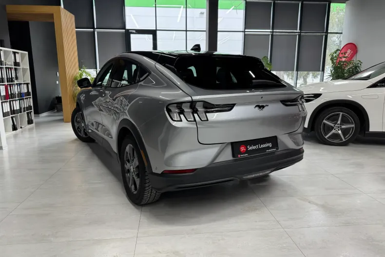 Ford Mustang Mach-E din 2022 cu 54.943 km - oferta FOR207324 - foto 4