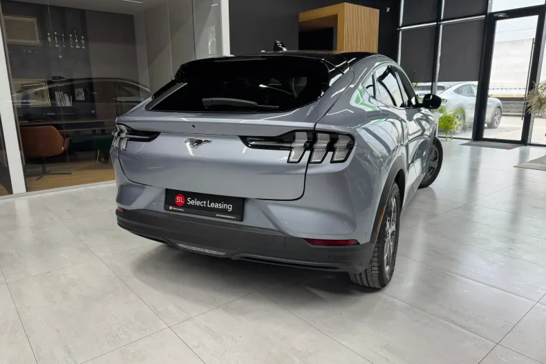 Ford Mustang Mach-E din 2022 cu 72.637 km - oferta FOR207326 - foto 2