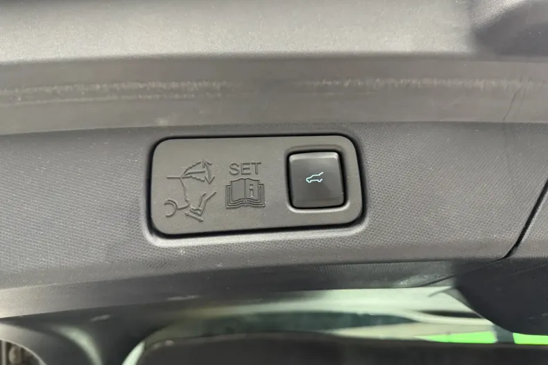 Ford Mustang Mach-E din 2022 cu 72.637 km - oferta FOR207326 - foto 14