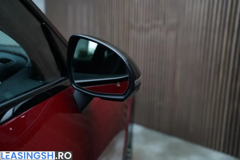 Mercedes-Benz GLC 300 (Clasa GLC) din 2023 cu 17.950 km - oferta MER207334 - foto 10