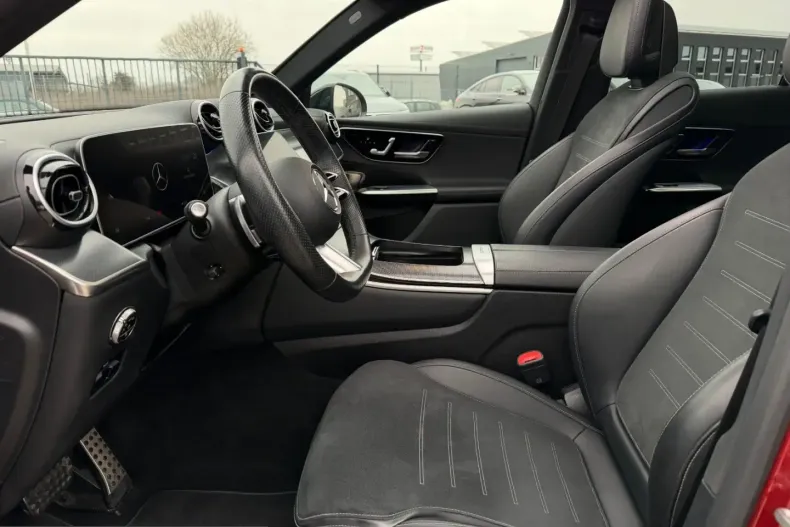 Mercedes-Benz GLC 300 (Clasa GLC) din 2023 cu 37.278 km - oferta MER207336 - foto 9