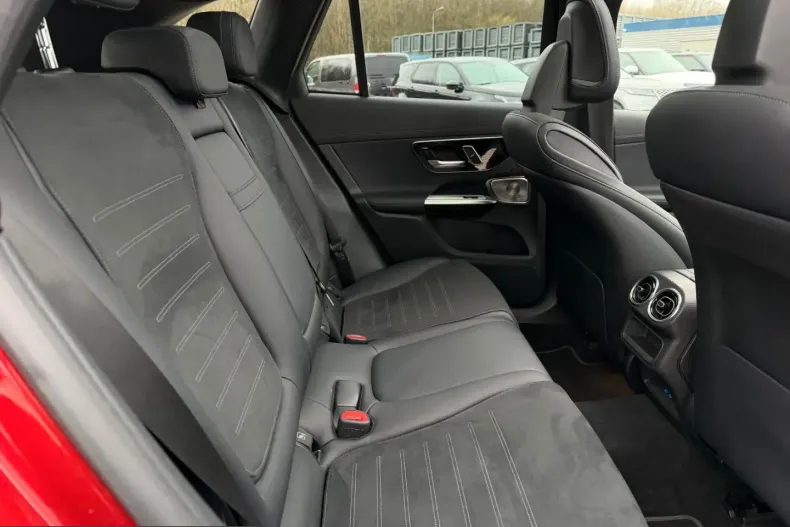 Mercedes-Benz GLC 300 (Clasa GLC) din 2023 cu 37.278 km - oferta MER207336 - foto 13