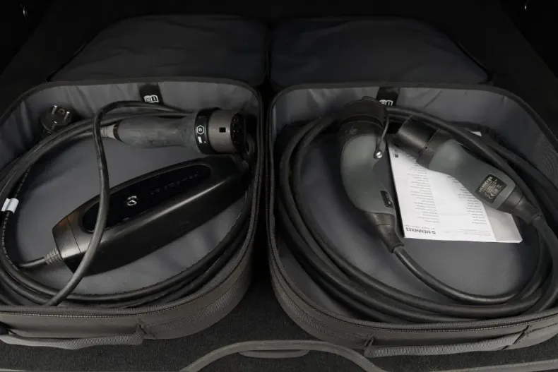 Mercedes-Benz GLC 300 (Clasa GLC) din 2023 cu 37.278 km - oferta MER207336 - foto 31