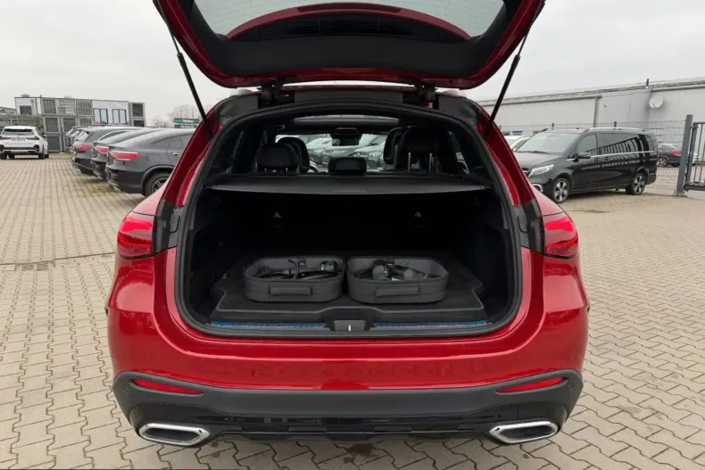 Mercedes-Benz GLC 300 (Clasa GLC) din 2023 cu 37.278 km - oferta MER207336 - foto 32