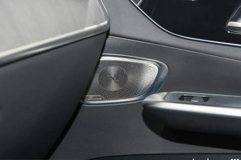 Mercedes-Benz GLC 300 (Clasa GLC) din 2023 cu 40.000 km - oferta MER207339 - foto 12