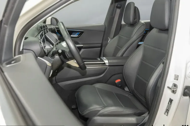 Mercedes-Benz GLC 300 (Clasa GLC) din 2023 cu 40.000 km - oferta MER207339 - foto 14