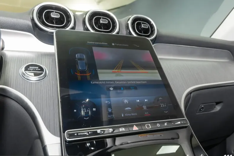 Mercedes-Benz GLC 300 (Clasa GLC) din 2023 cu 40.000 km - oferta MER207339 - foto 22