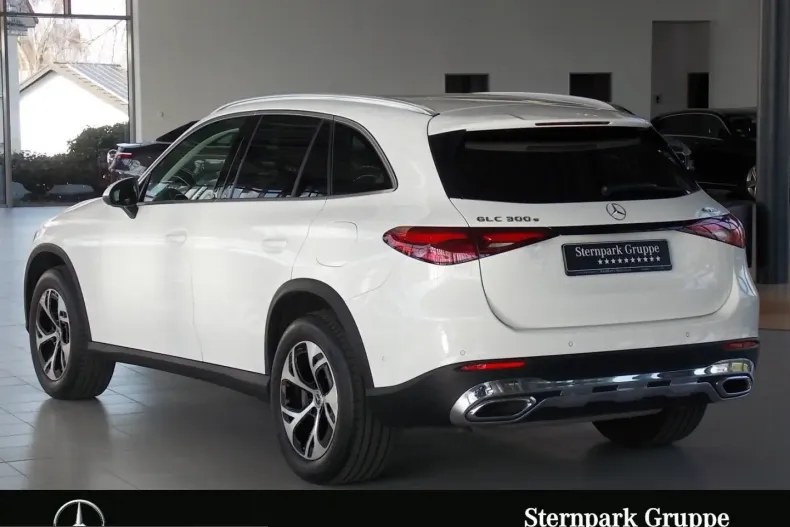 Mercedes-Benz GLC 300 (Clasa GLC) din 2023 cu 42.350 km - oferta MER207340 - foto 4