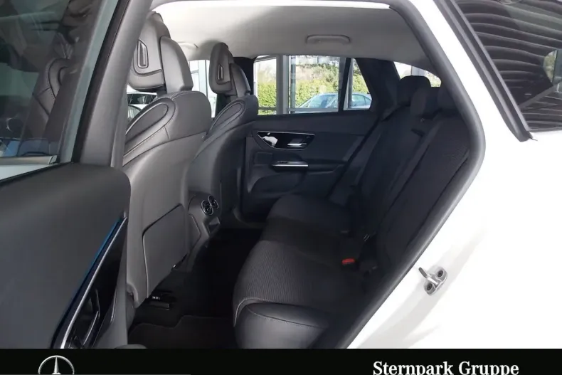 Mercedes-Benz GLC 300 (Clasa GLC) din 2023 cu 42.350 km - oferta MER207340 - foto 7