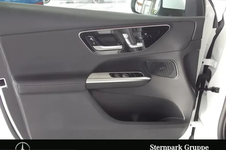 Mercedes-Benz GLC 300 (Clasa GLC) din 2023 cu 42.350 km - oferta MER207340 - foto 17