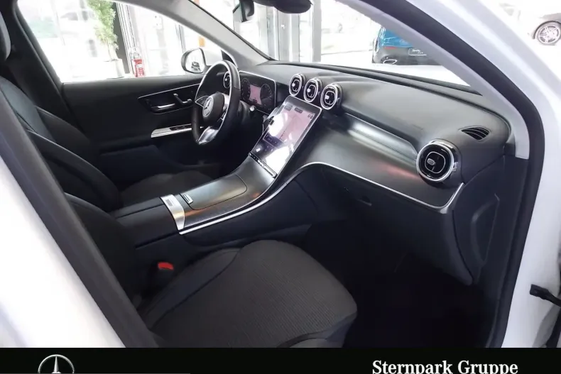 Mercedes-Benz GLC 300 (Clasa GLC) din 2023 cu 42.350 km - oferta MER207340 - foto 18