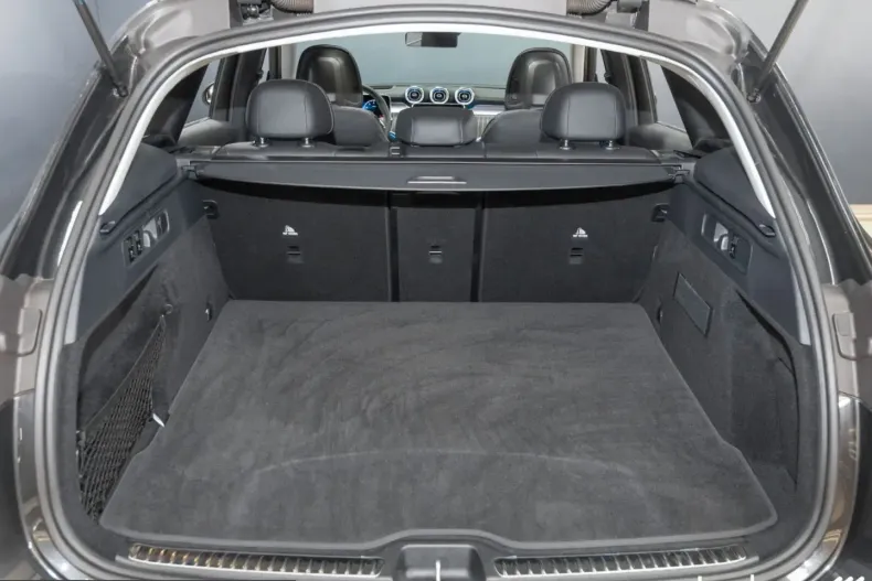 Mercedes-Benz GLC 200 (Clasa GLC) din 2024 cu 4.214 km - oferta MER207342 - foto 9