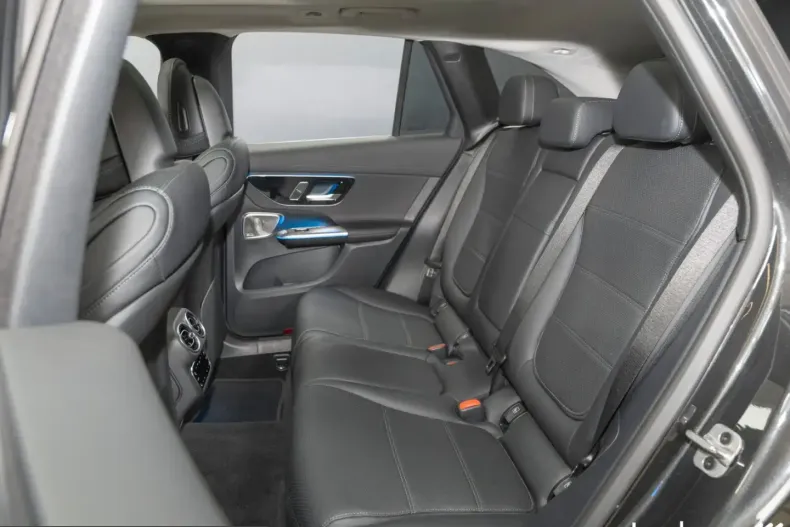 Mercedes-Benz GLC 200 (Clasa GLC) din 2024 cu 4.214 km - oferta MER207342 - foto 15