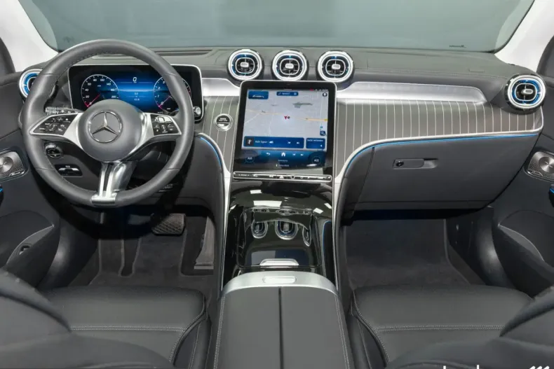 Mercedes-Benz GLC 200 (Clasa GLC) din 2024 cu 4.214 km - oferta MER207342 - foto 19